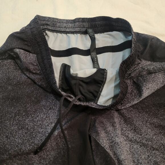 Lululemon Pace Breaker Short Linerless 7" Ocean Spray Ice Grey Black XL M7AB0S - Picture 6 of 12